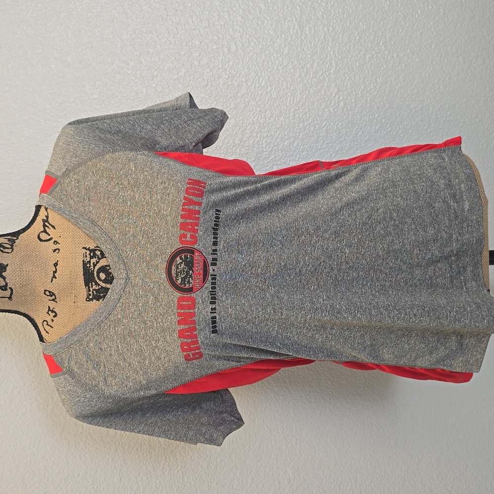 Grand Canyon Gray and Red Short Sleeve Tee